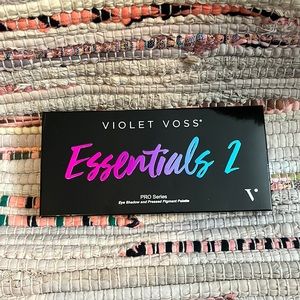 Violet Voss Essentials 2 Pallet